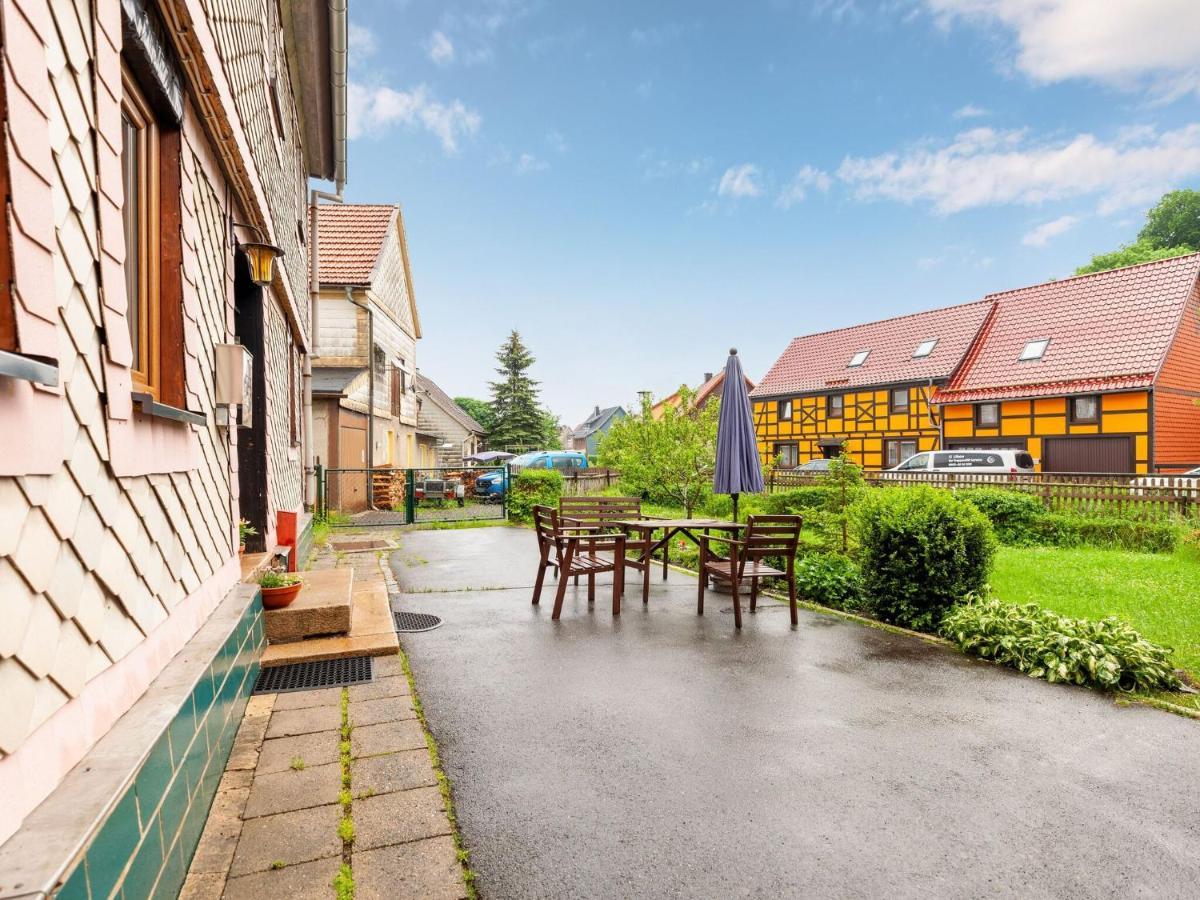 Spacious Apartment in Benneckenstein with Garden Barbeque Exterior foto